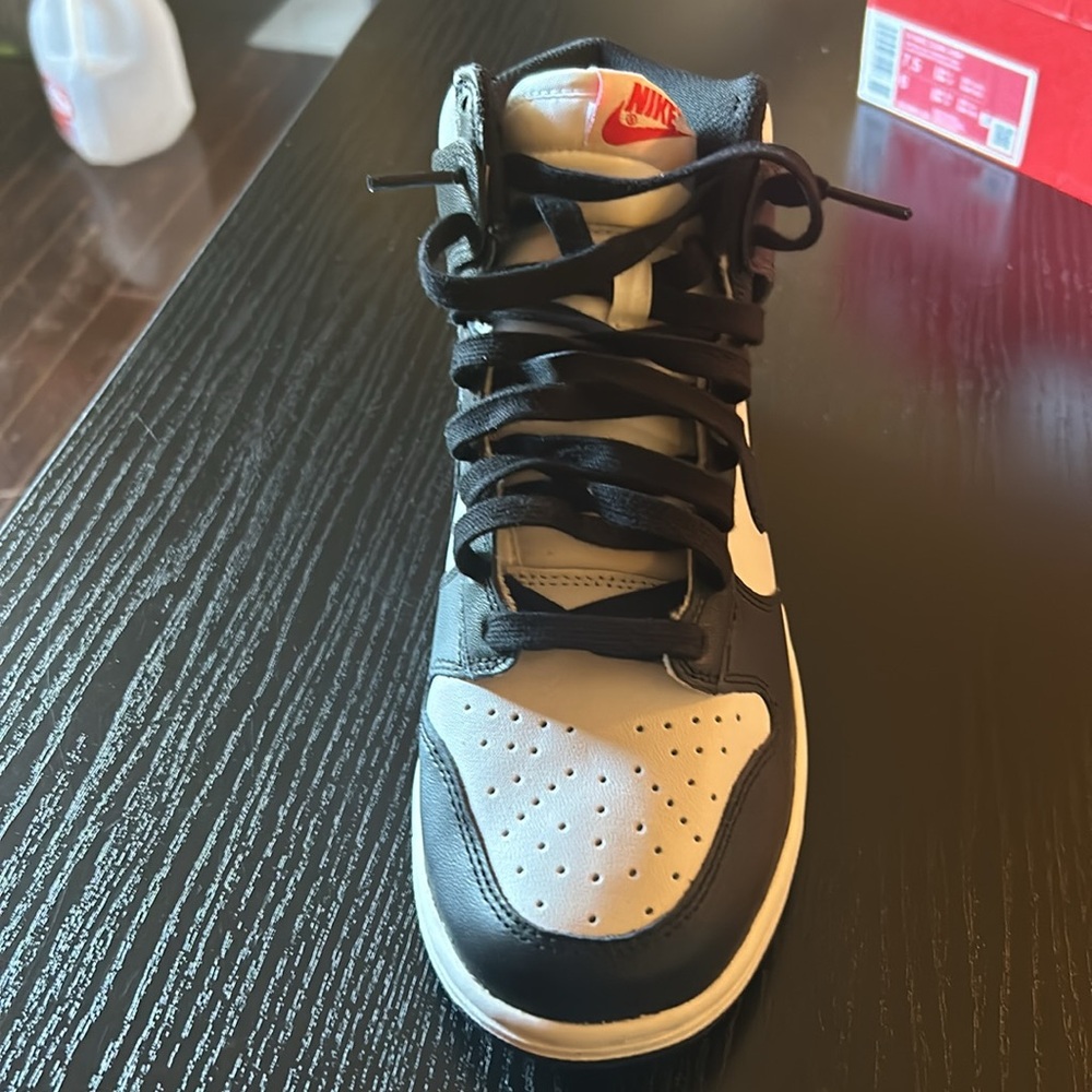 Women’s Nike Dunk High Retro Panda Black White Size 7.5 Basketball Shoe - Picture 8 of 14